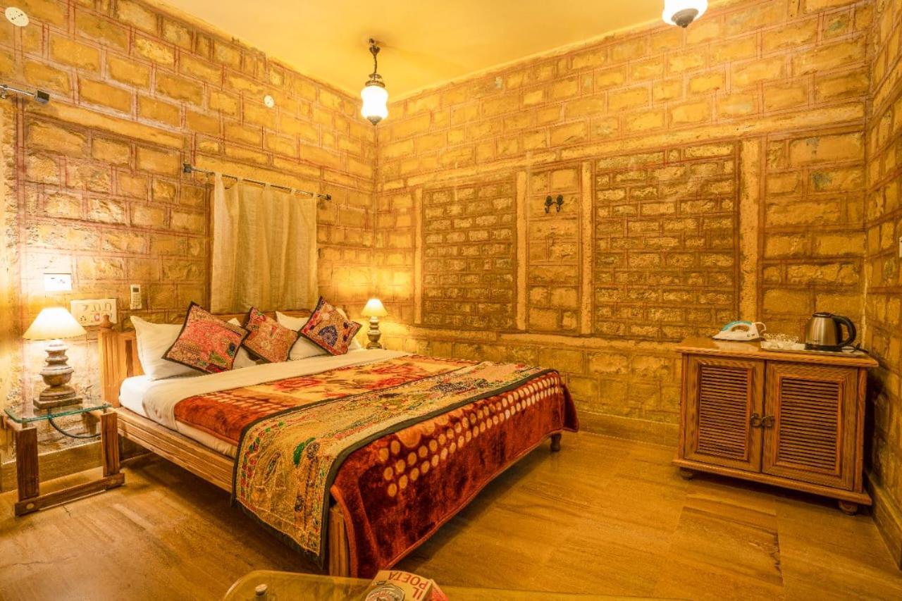 Hotel The Silk Route Jaisalmer Bagian luar foto