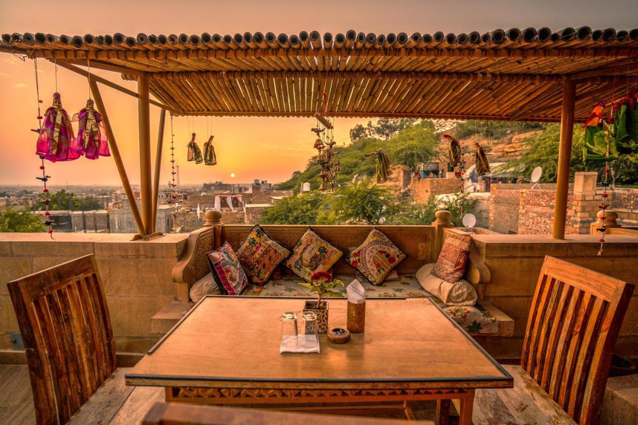 Hotel The Silk Route Jaisalmer Bagian luar foto