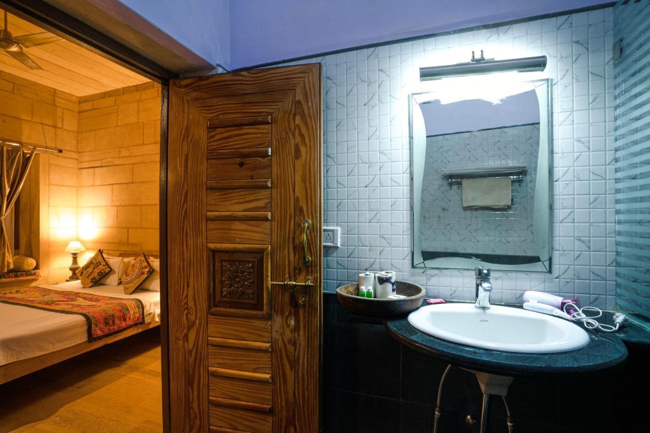 Hotel The Silk Route Jaisalmer Bagian luar foto