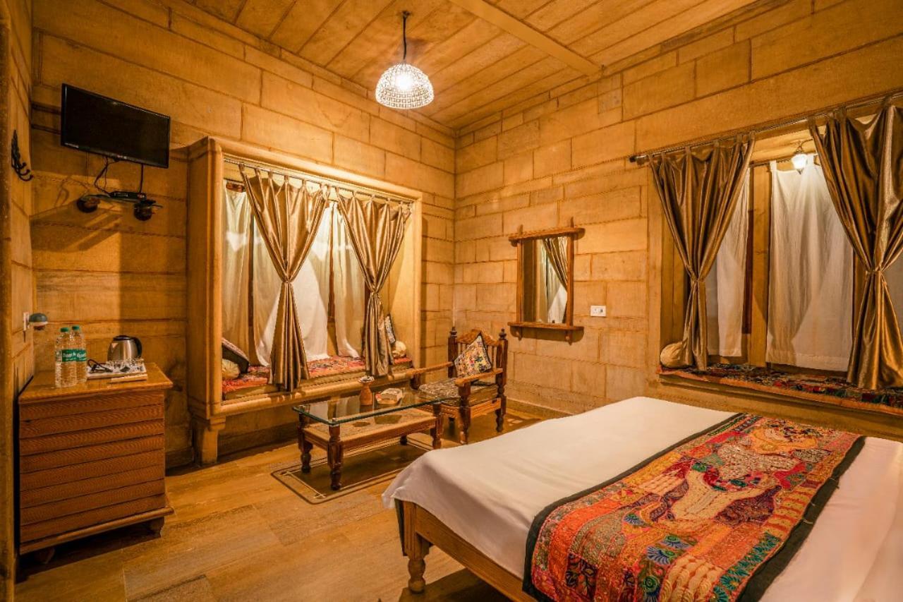 Hotel The Silk Route Jaisalmer Bagian luar foto