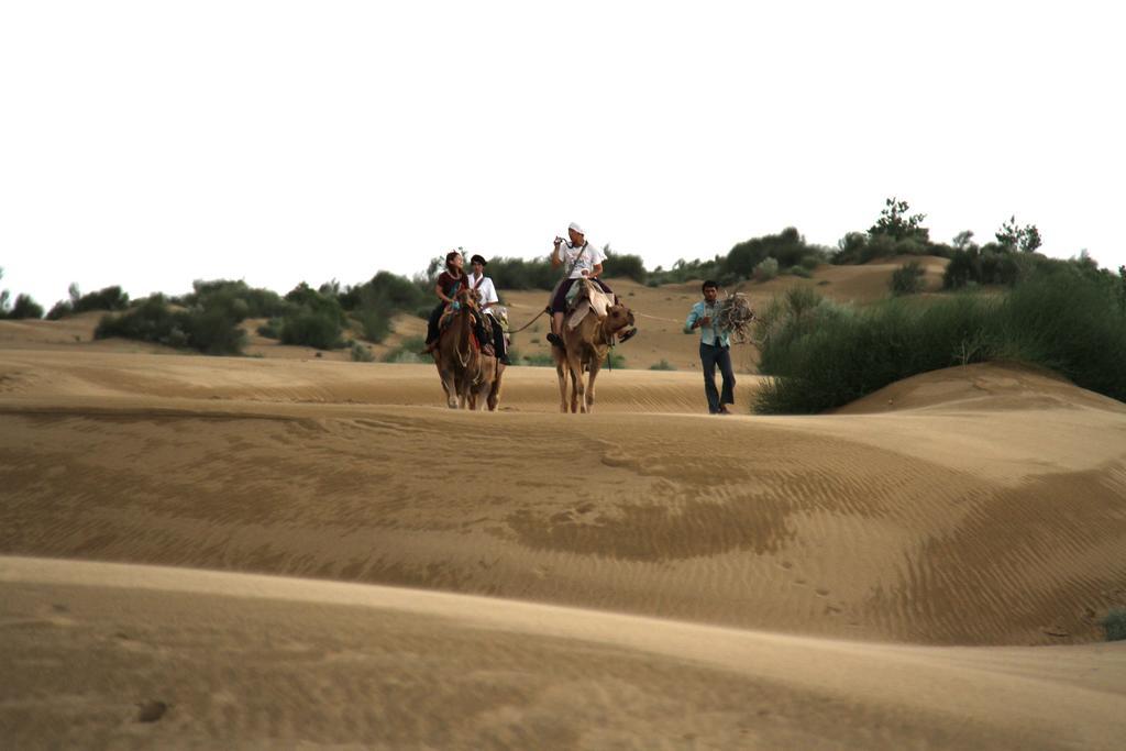 Hotel The Silk Route Jaisalmer Bagian luar foto