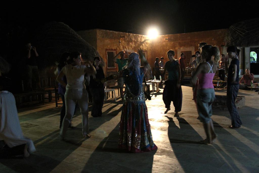 Hotel The Silk Route Jaisalmer Bagian luar foto