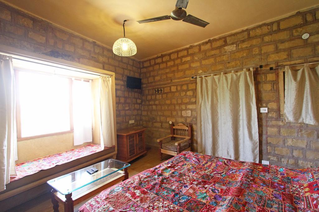 Hotel The Silk Route Jaisalmer Bagian luar foto