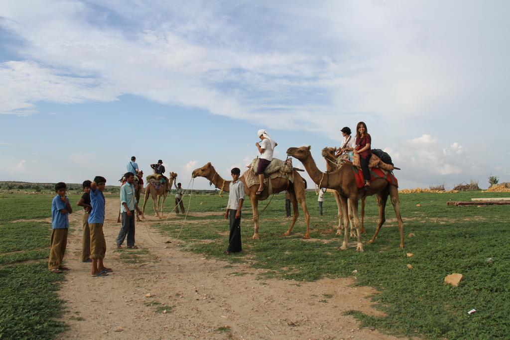 Hotel The Silk Route Jaisalmer Bagian luar foto